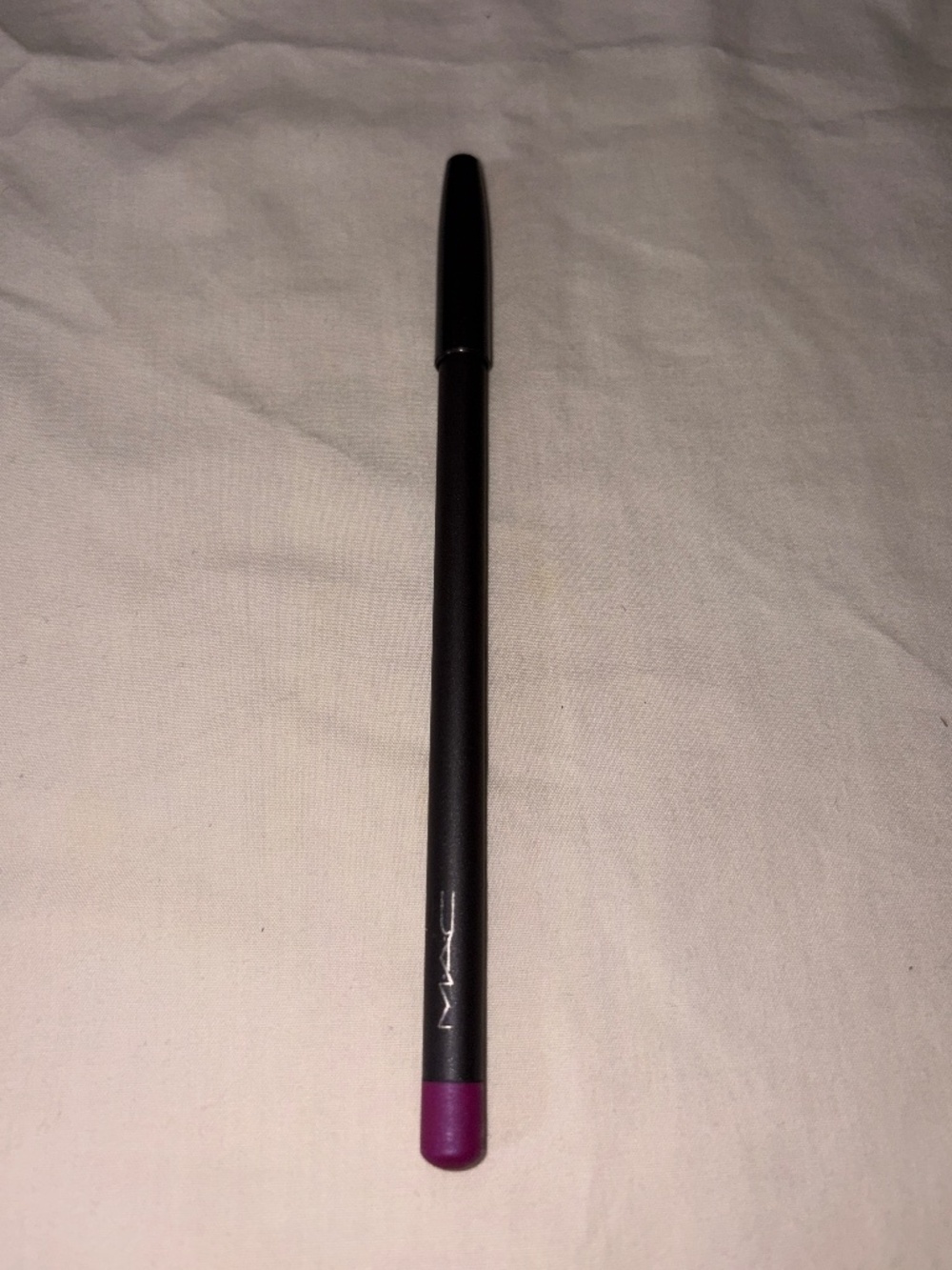 MAC Cosmetics Lip Pencil (Heroine)